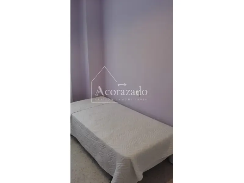 Chambres - Furnished Flat with Terrace near University