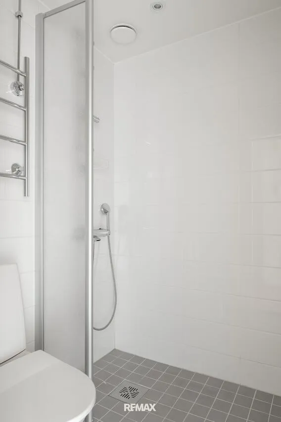 Bathrooms - 1-room apartment in Helsinki
