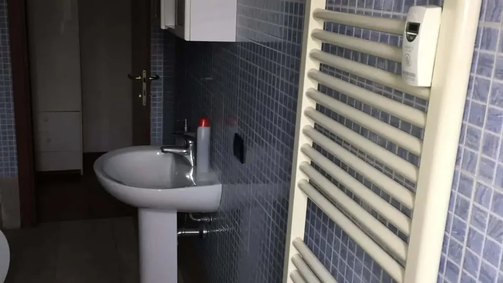 Bathrooms - Furnished Apartment with Balcony in Milan