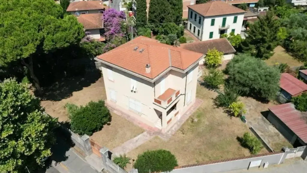 Vue aérienne - Historic Villa with Private Garden in Massa