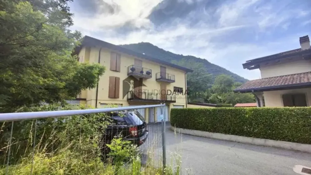 Esterno - Duplex with Terrace in Vobarno Centre