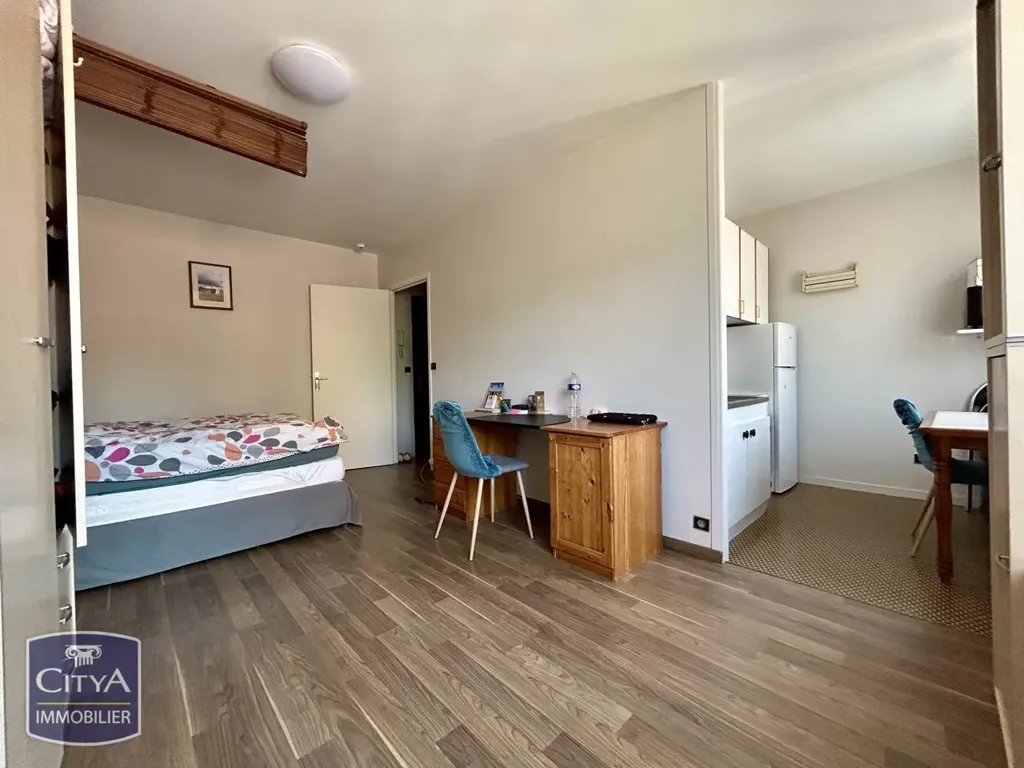 Chambres - Studio avec Parking à Lille Canteleu