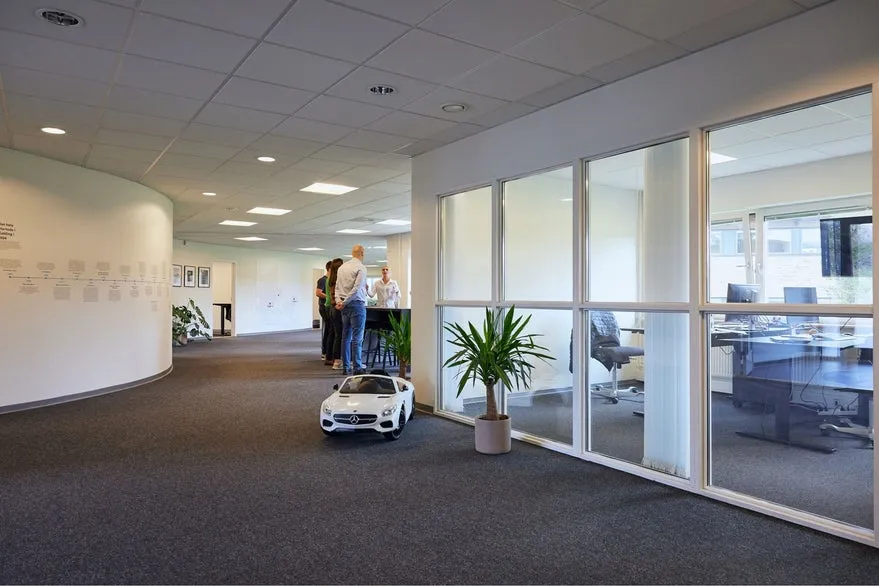 Bureau - Modern Office with Terrace in Birkemose Allé