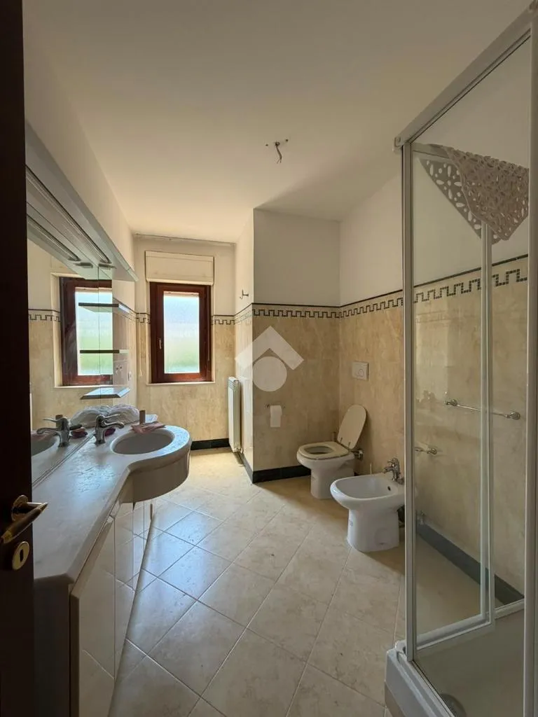 Vannitoad - Spacious Apartment with Balconies in Farina