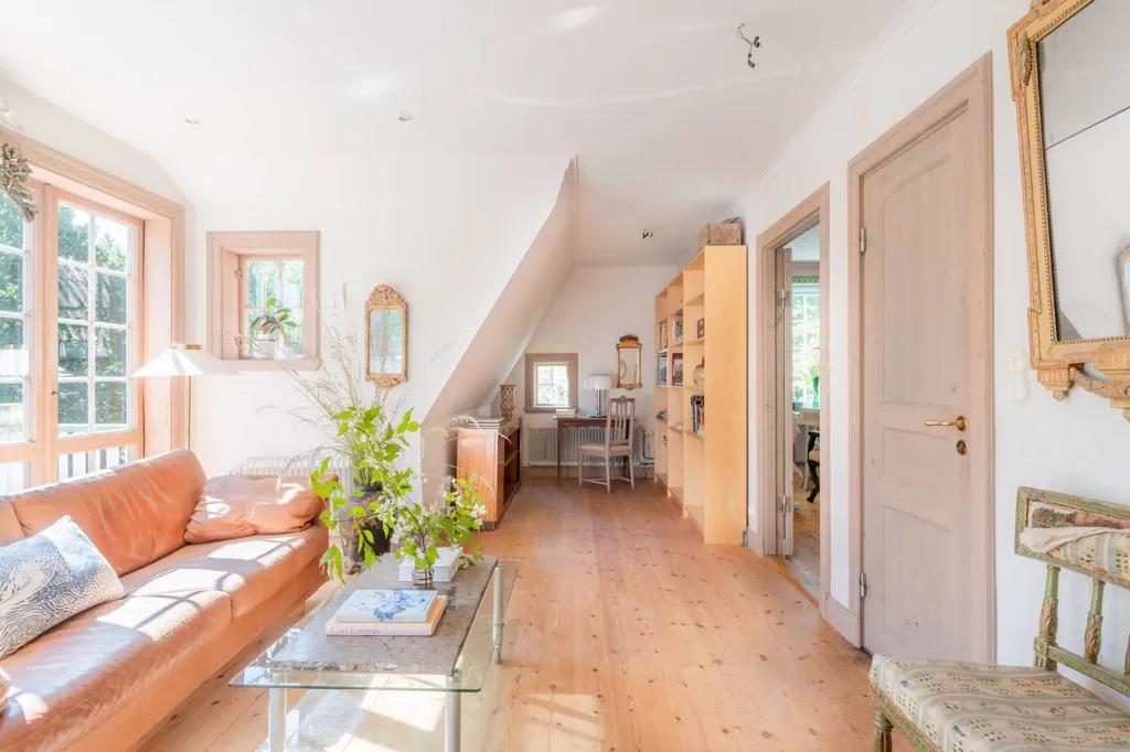 Séjour - Historic House with River View in Södermanland