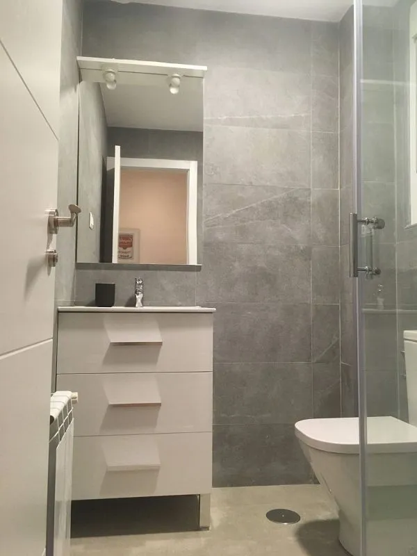 Salles de bain - Modernised Flat with Air Conditioning in Bellas Vistas
