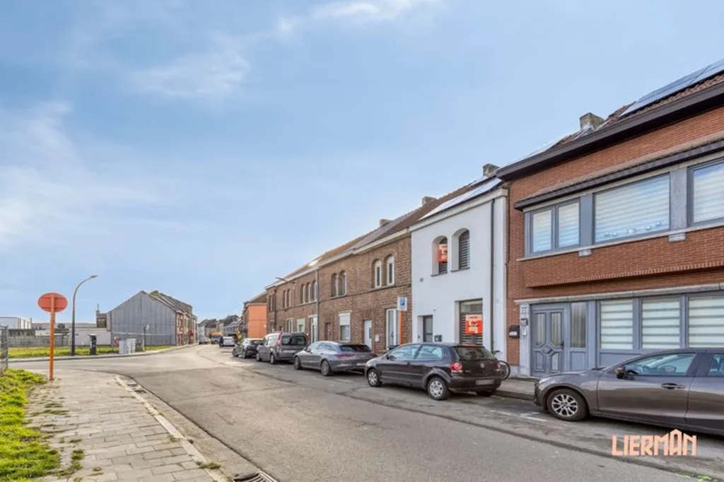 3 magamistoaga maja asukohas Aalst