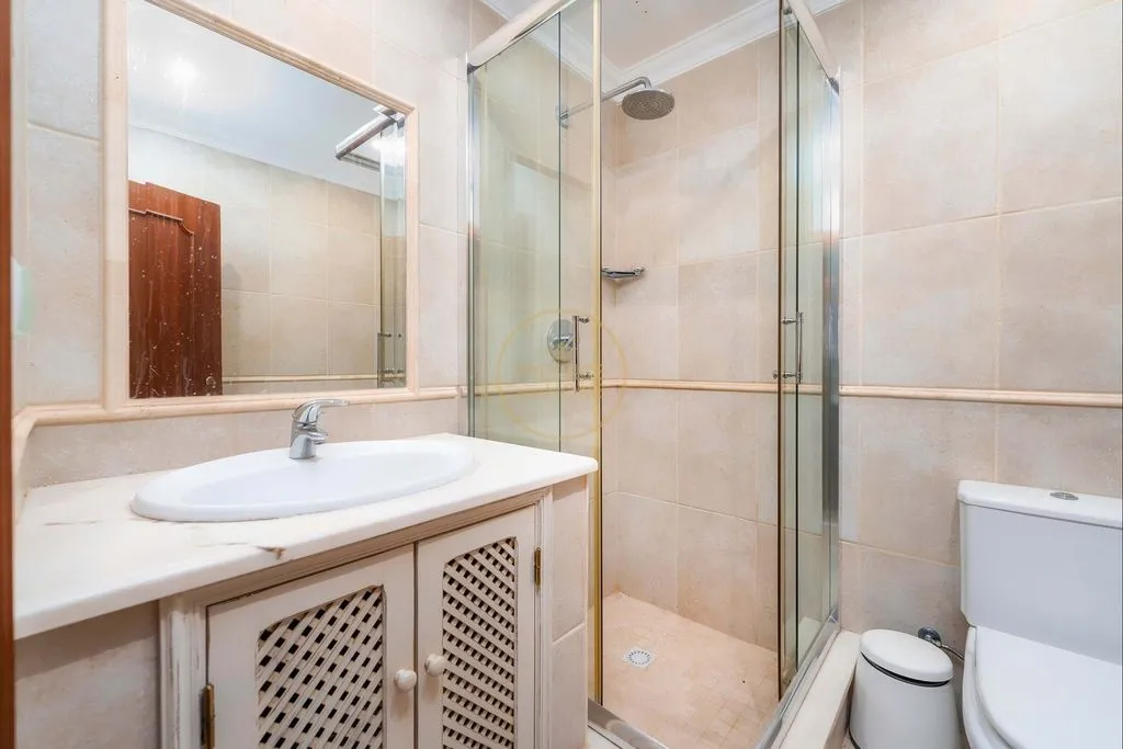 Vannitoad - Luxury Villa with Pool in Quarteira