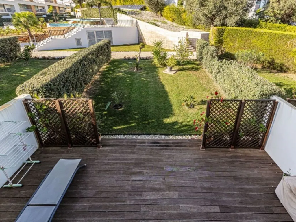 Aed - Contemporary Villa with Rooftop Pool in Albufeira