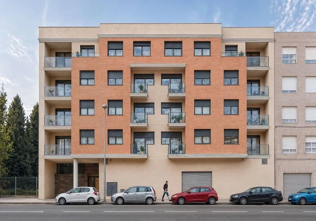 Välivaade - Apartment with Terrace and Garage in Onda