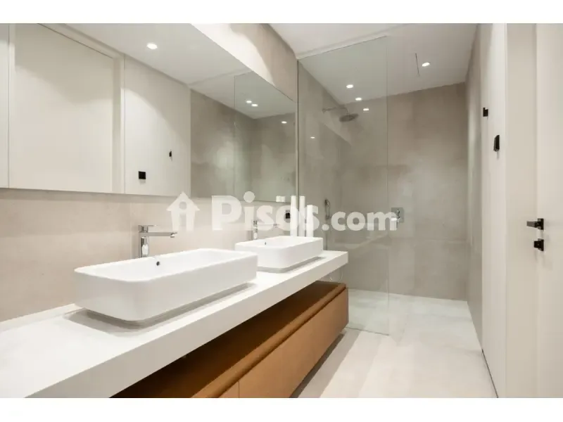 Salles de bain - Contemporary Villa with Infinity Pool in El Madroñal