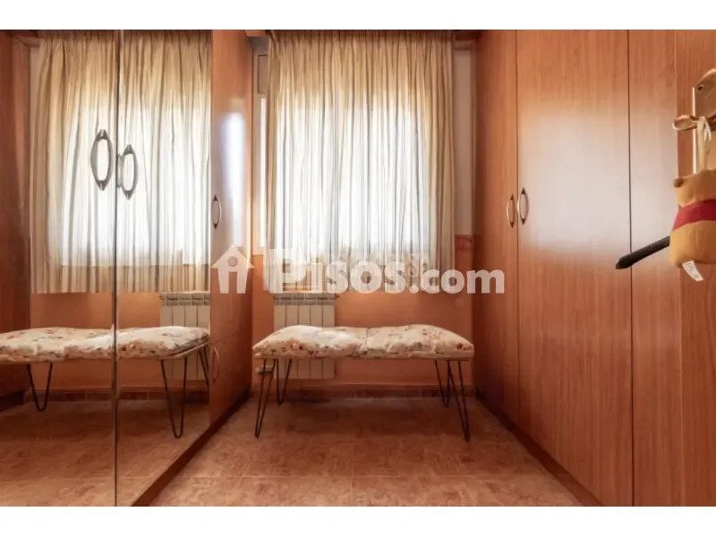 Pièces - Maison 4 pièces à ES