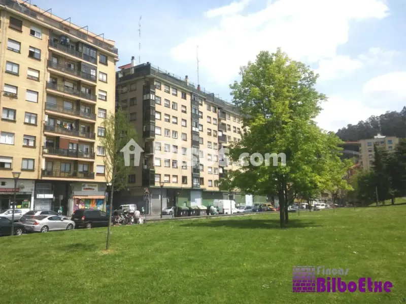 Jardin - Corner Flat with River Views in La Peña