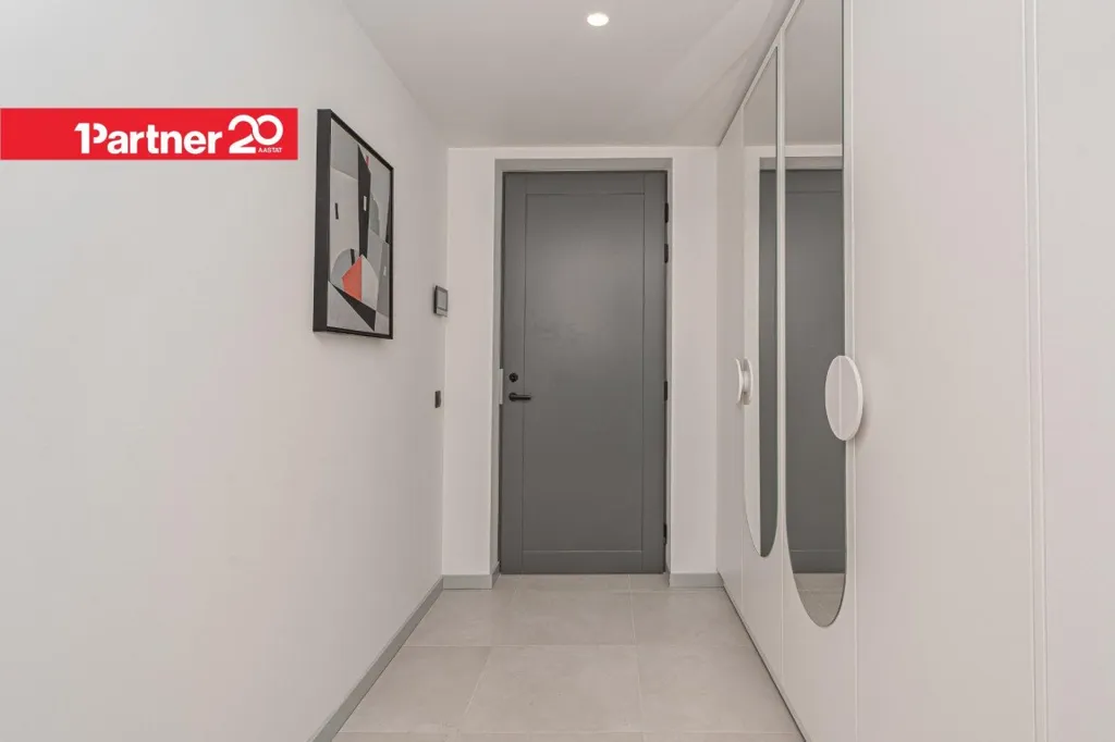 hallway_entrance