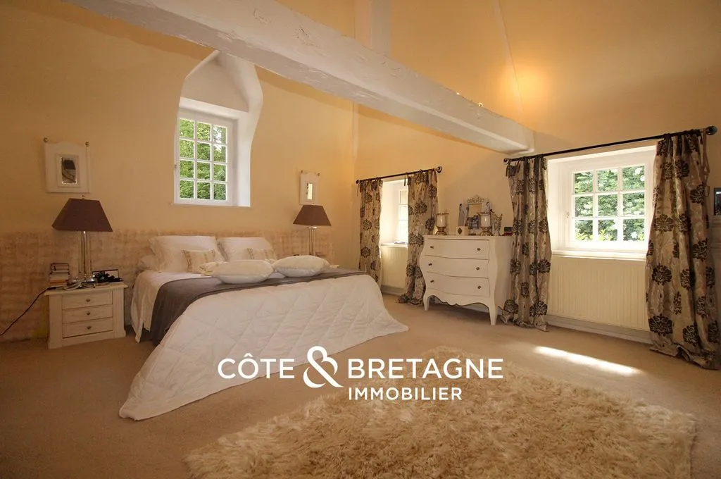 Chambres - Manoir Rénové avec Jardin à Hénon, Bretagne