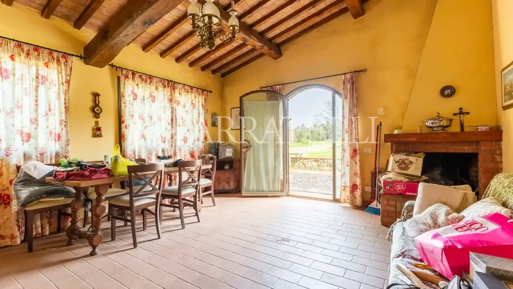 Salle à manger - Vineyard Estate with Casale in Chianti