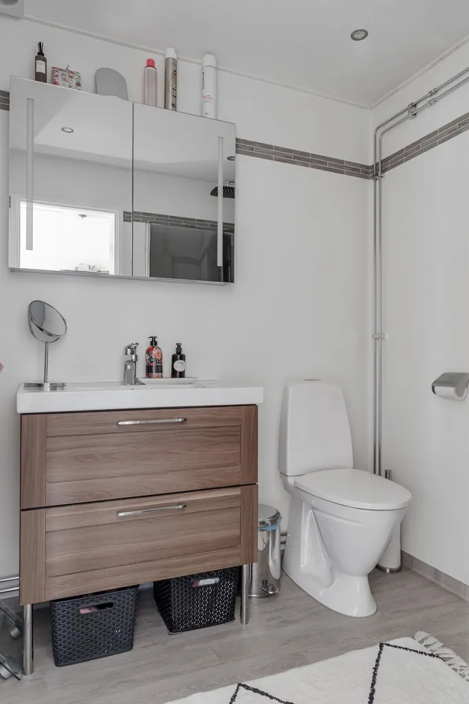 Salles de bain - 1-Storey Villa with Terrace in Fliseryd