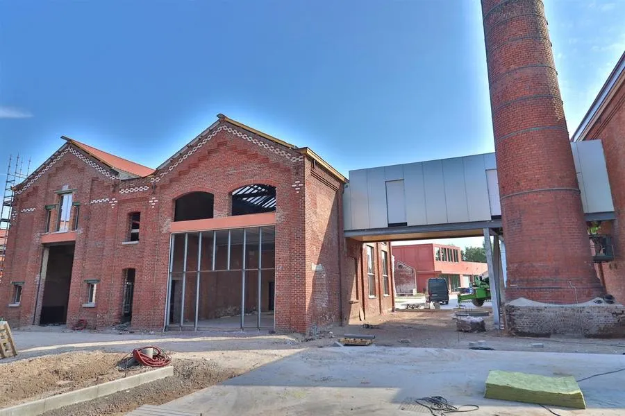 Extérieur - Bureau à Construire avec Parking à Kortrijk