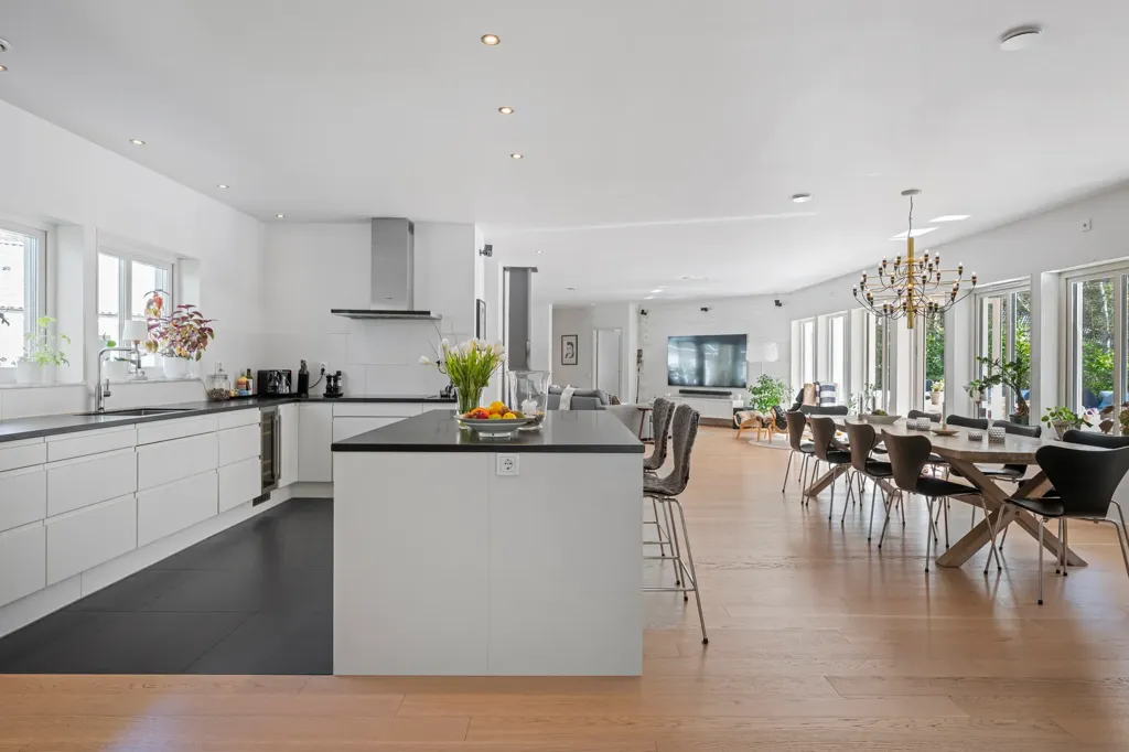 Küche - Spacious Bungalow with Pool in Ljungskogen