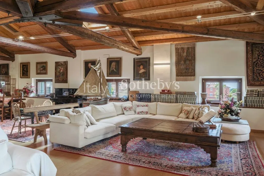 Elutuba - Neoclassical Villa with Park in Vittorio Veneto