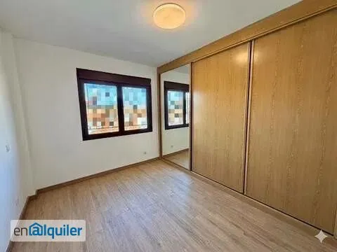 Chambres - Apartment with Garage in Lominchar