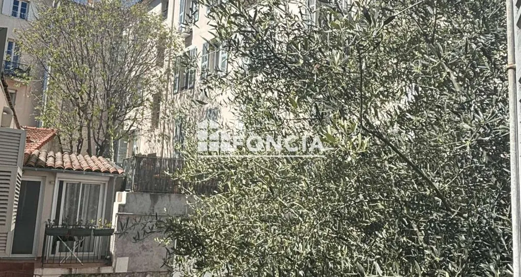 Balcon - Appartement T3 dans le Centre de Cannes