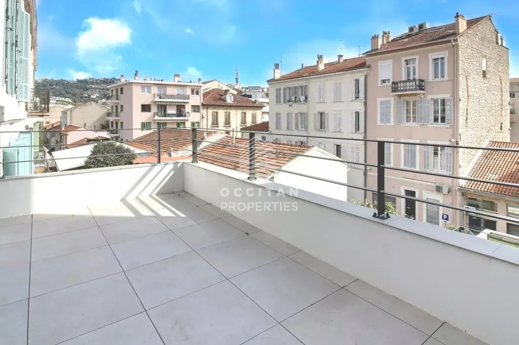 Balcon - Maison Nouvelle avec Terrasse près du Palais des Festivals