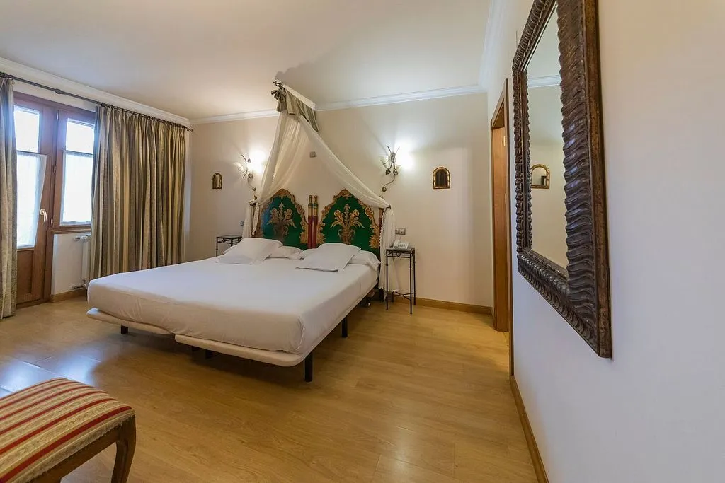 Chambres - Hotel Chalet with Pool in Olite