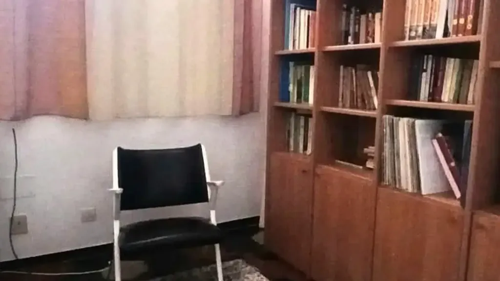 Bureau - Apartment with Balcony in Livorno Centre