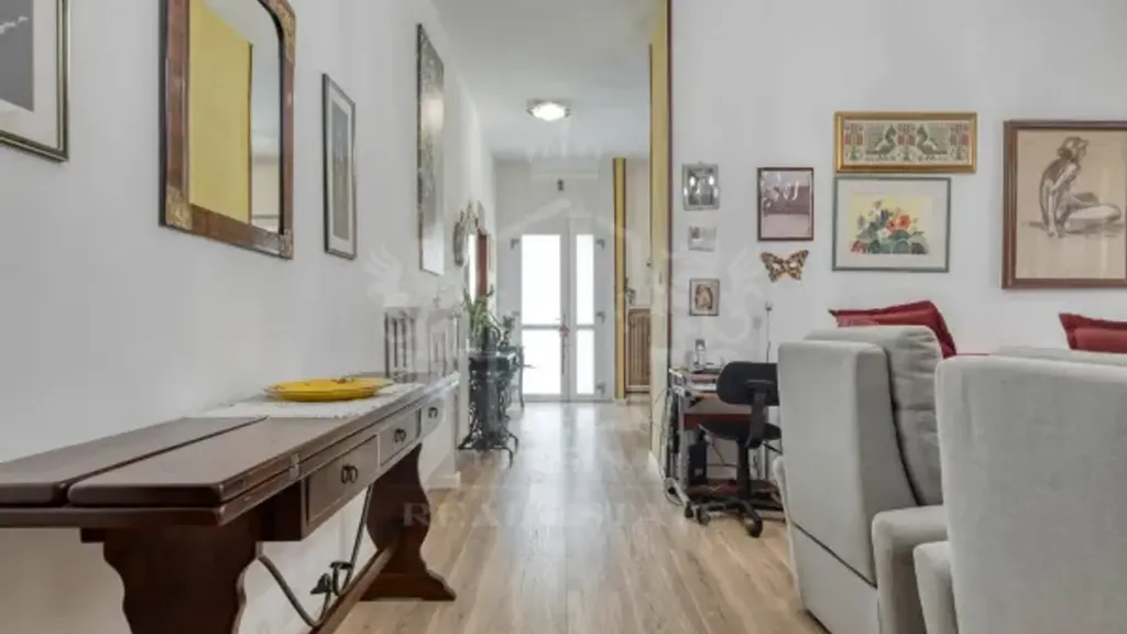 Elutuba - Rustic-Style Apartment with Private Garden in Imola