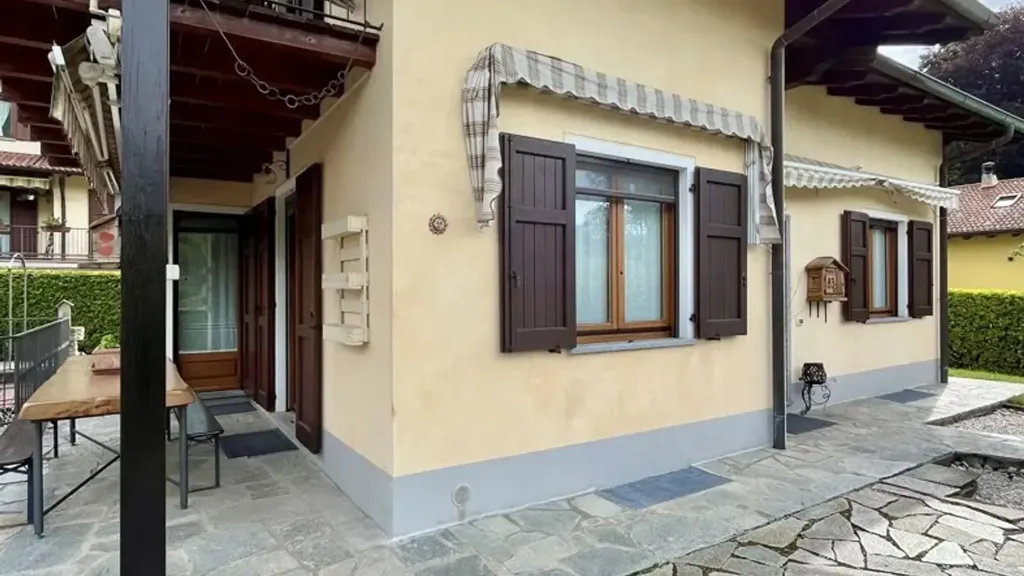 Terrasse - Villa with Panoramic Balcony in Valle Intelvi