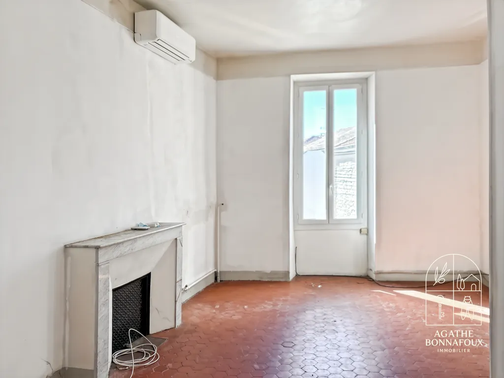 Pièces - Maison de ville avec local commercial à Châteaurenard