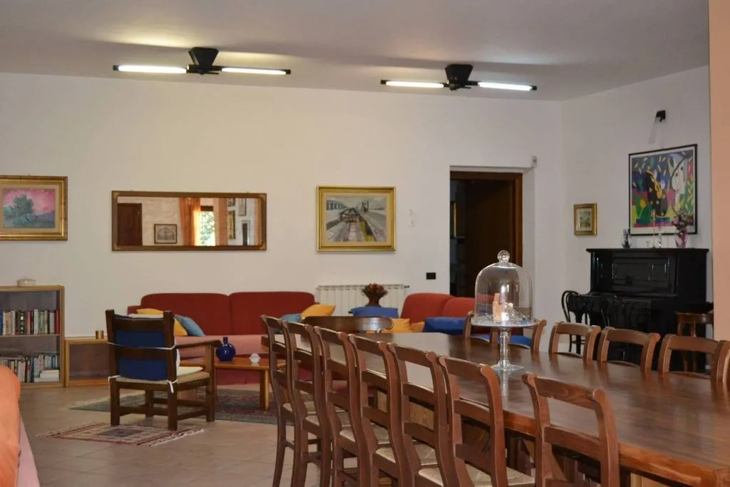 Salle à manger - Luxury Villa with Extensive Outdoor Space in Terni