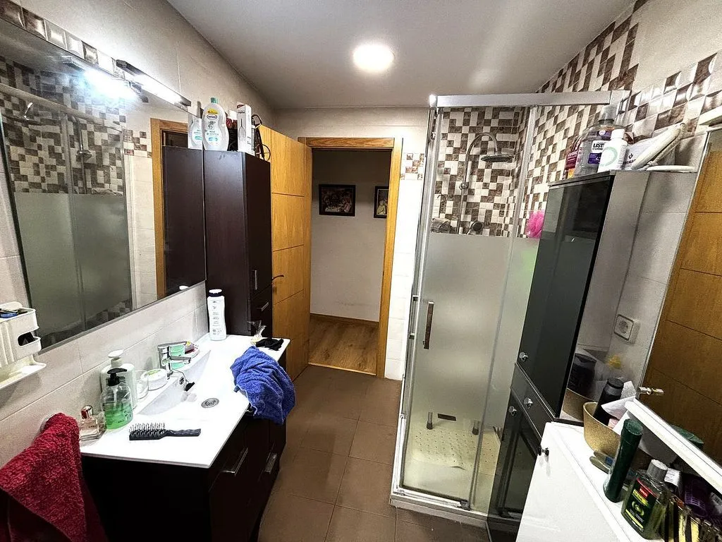 Vannitoad - 1970s Apartment with Terrace in Móstoles Central