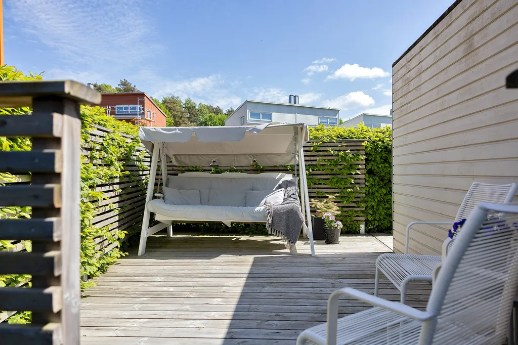 Terrasse - Terraced House with Garden in Tölö