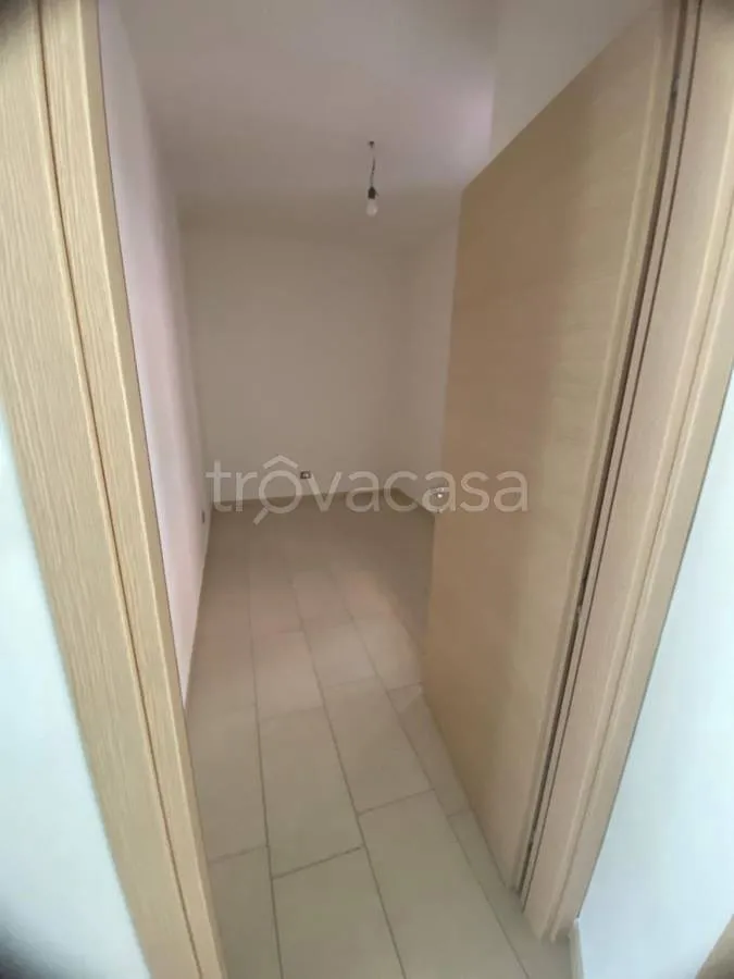 Esik - Apartment with Balcony in Modica