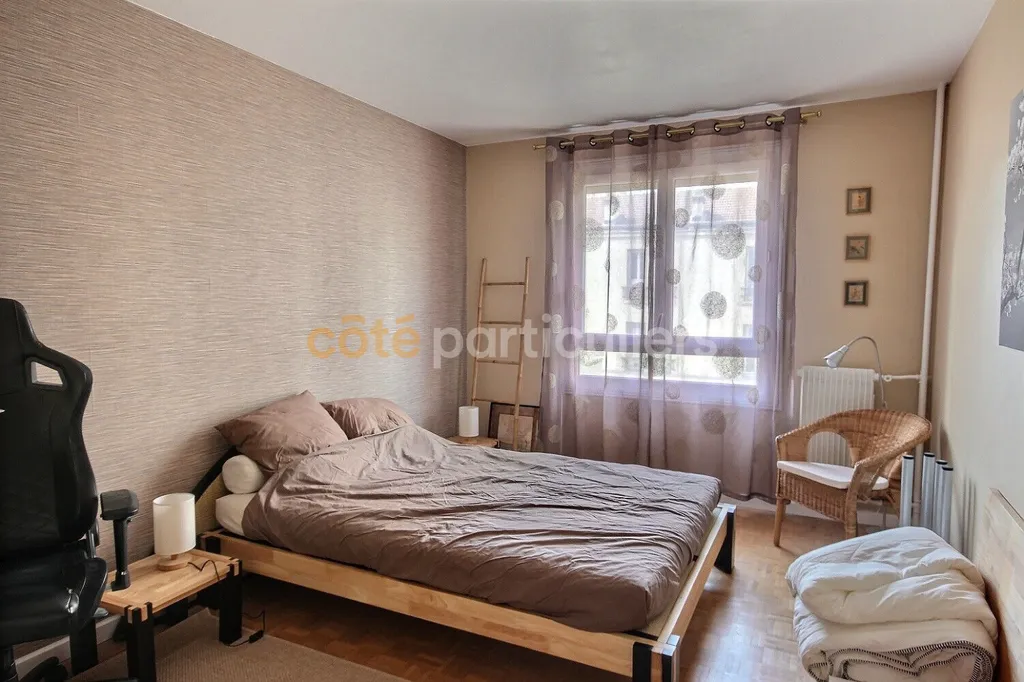 Chambres - Appartement Luminosité et Calme à Châtillon