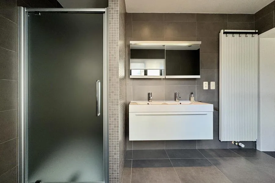 Bathrooms - 3-bedroom house in Willebroek