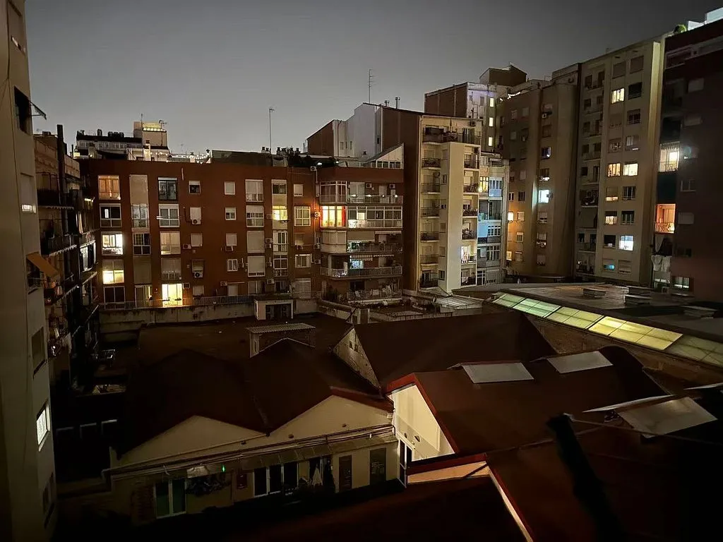 Rõdu - Ample Apartment with Balcony in Eixample