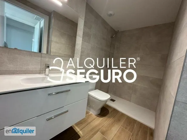 Salles de bain - New Flat with Terrace and Pool in Quart de Poblet