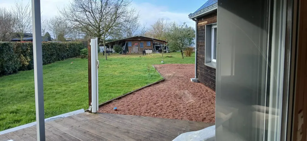 Aed - Contemporary House with Garden in Allonnes
