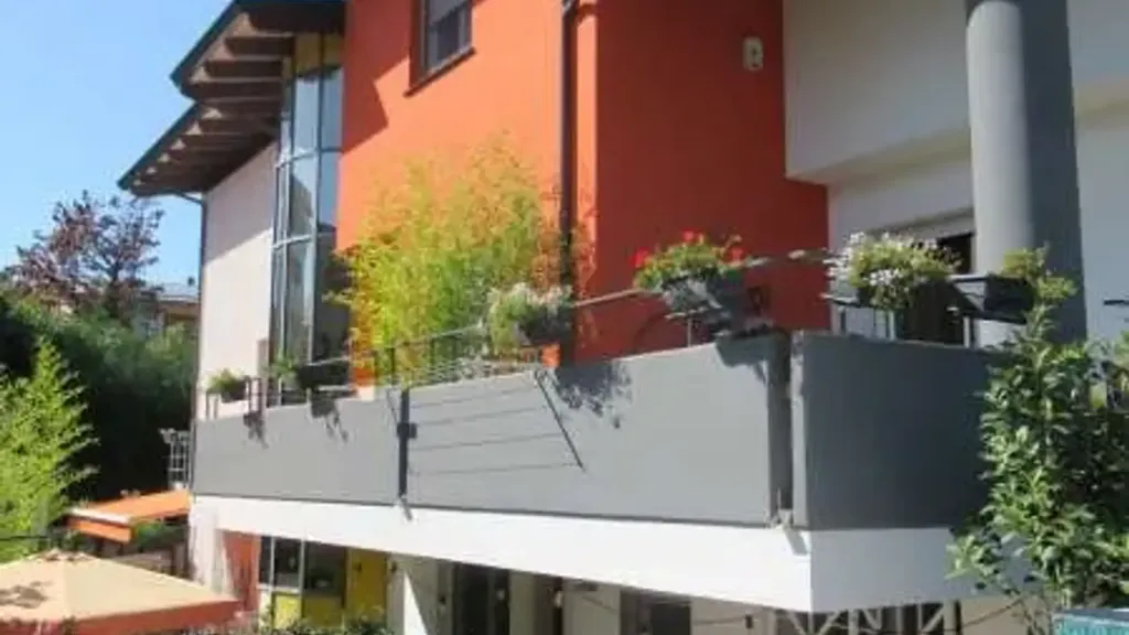 Terrass - Newly Built Villa with Central Location in Rende