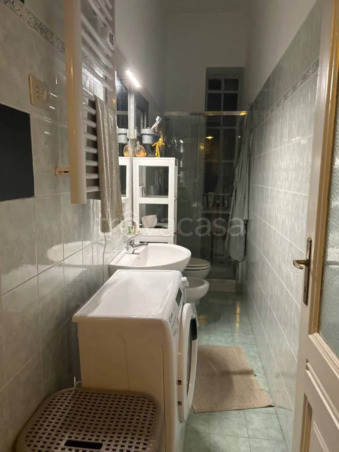 Salles de bain - Apartment with Balcony Views in Torino