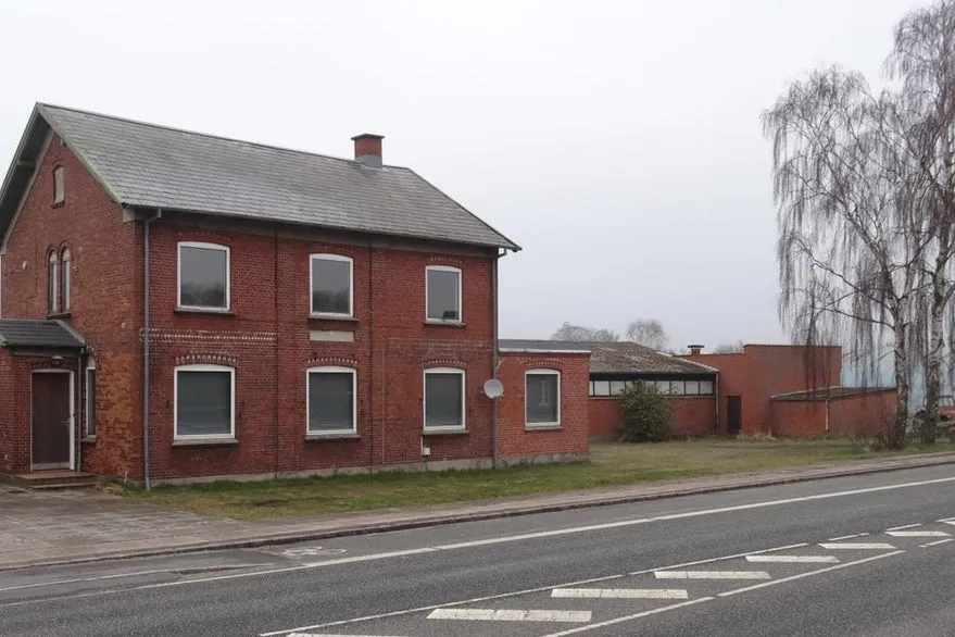 Extérieur - Commercial Property with Development Potential in Langeskov