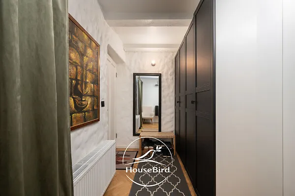 hallway_entrance