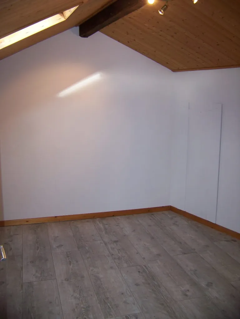 Toad - Duplex Apartment in Florenville Centre