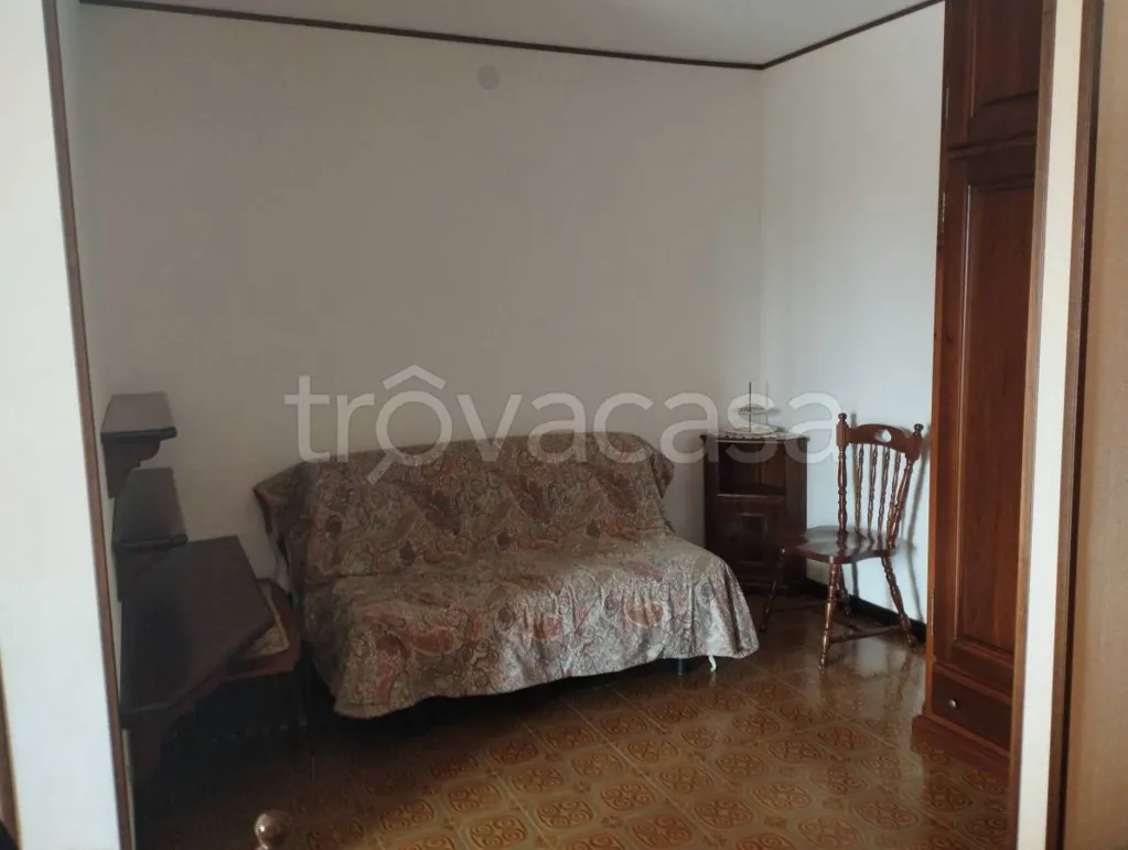 Magamistoad - Spacious Apartment with Balcony in Roburent