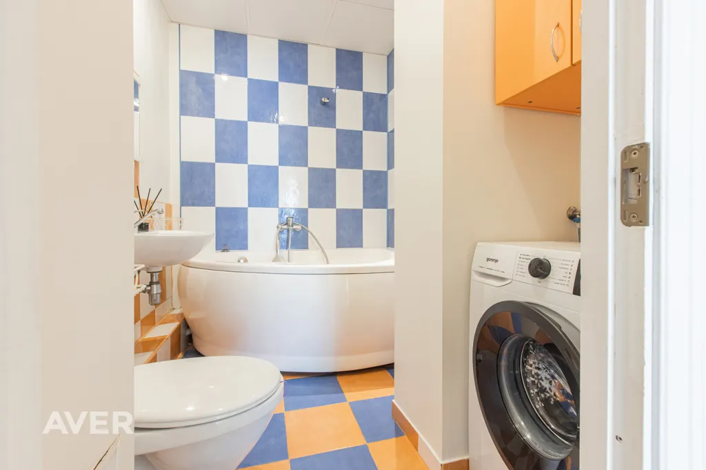 Salles de bain - 3-Bedroom Flat with Central Location in Riga