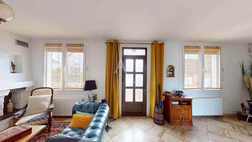 Elutuba - House with Garden in Orléans