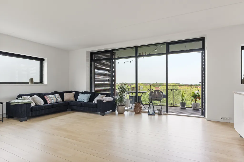 Soggiorno - 3-Bed Apartment with Balconies in Søborg
